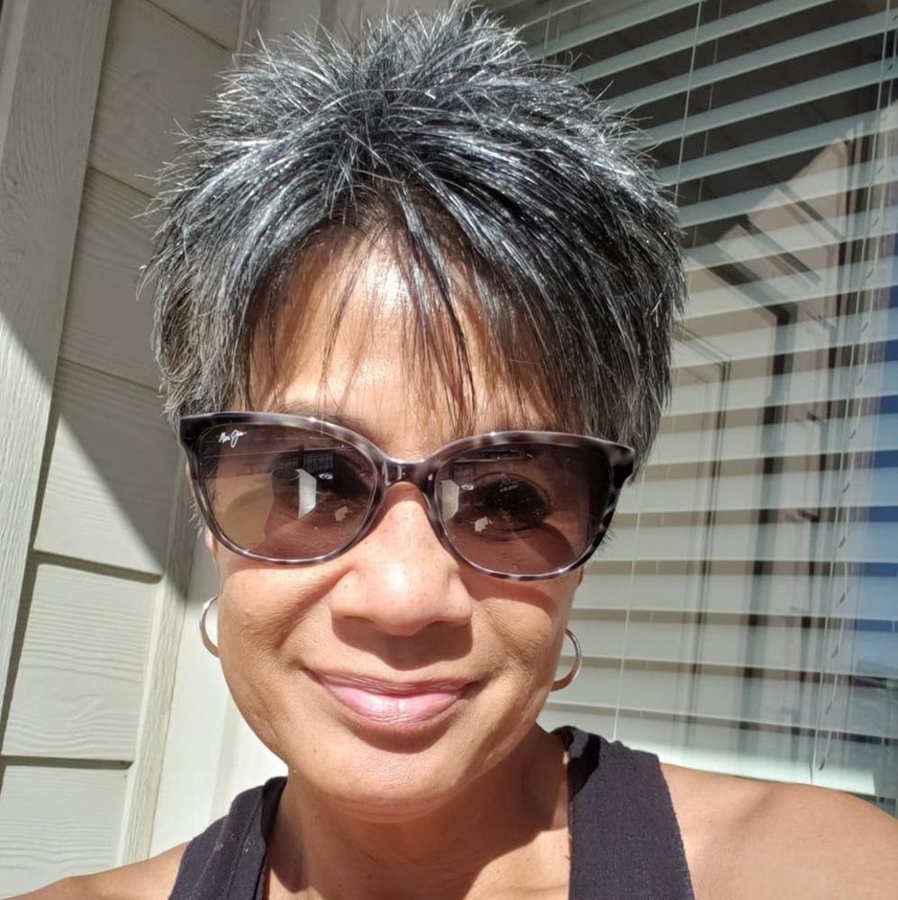 Meet your Posher, Myra
